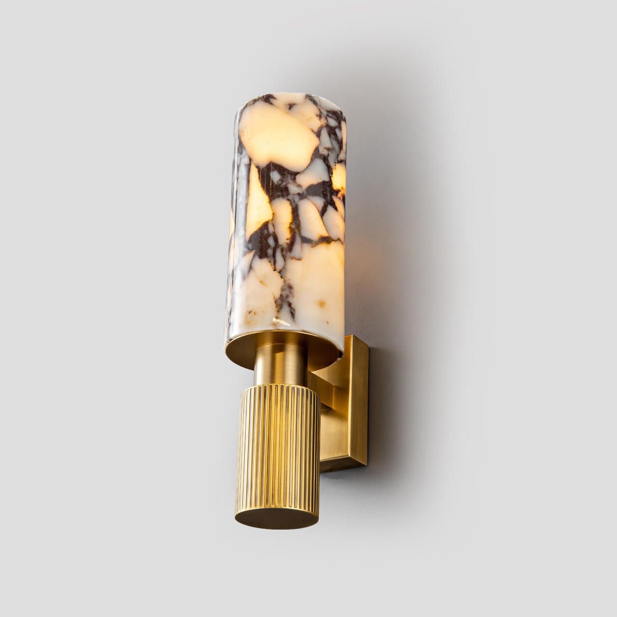 Natural Veining Cream Onyx Sconce - LED Wall Light with Brass Finish 2 Natural Veining Cream Onyx Sconce - LED Wall Light with Brass Finish - Image 2