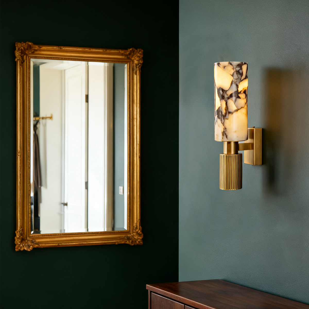 Natural Veining Cream Onyx Sconce - LED Wall Light with Brass Finish 6 Natural Veining Cream Onyx Sconce - LED Wall Light with Brass Finish - Image 6