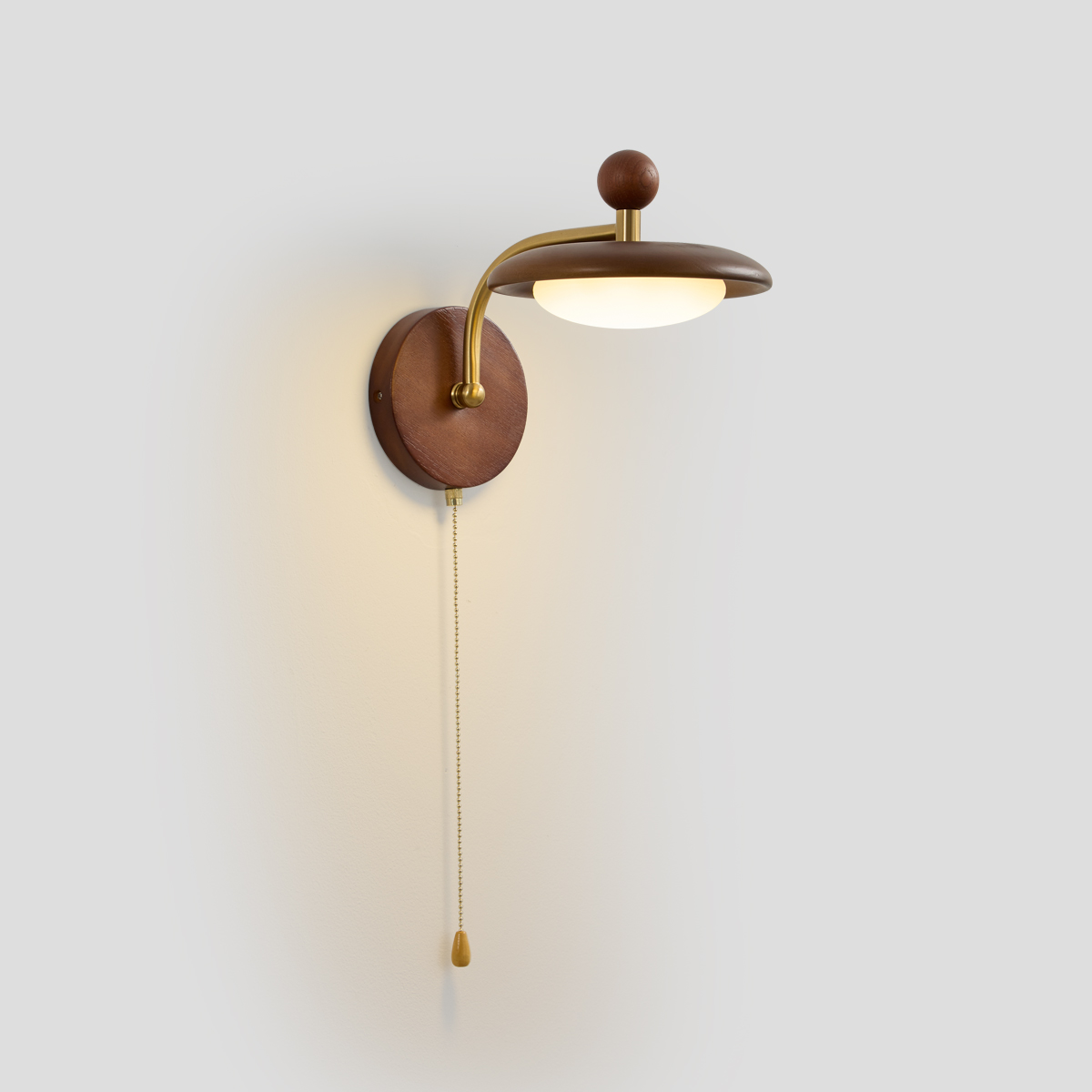 Ambient Wall Lamp: Wood, Soft Gold, and a Gentle Light 1 Ambient Wall Lamp: Wood, Soft Gold, and a Gentle Light