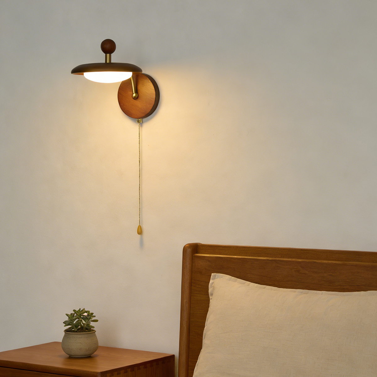 Ambient Wall Lamp: Wood, Soft Gold, and a Gentle Light 9 Ambient Wall Lamp: Wood, Soft Gold, and a Gentle Light - Image 9
